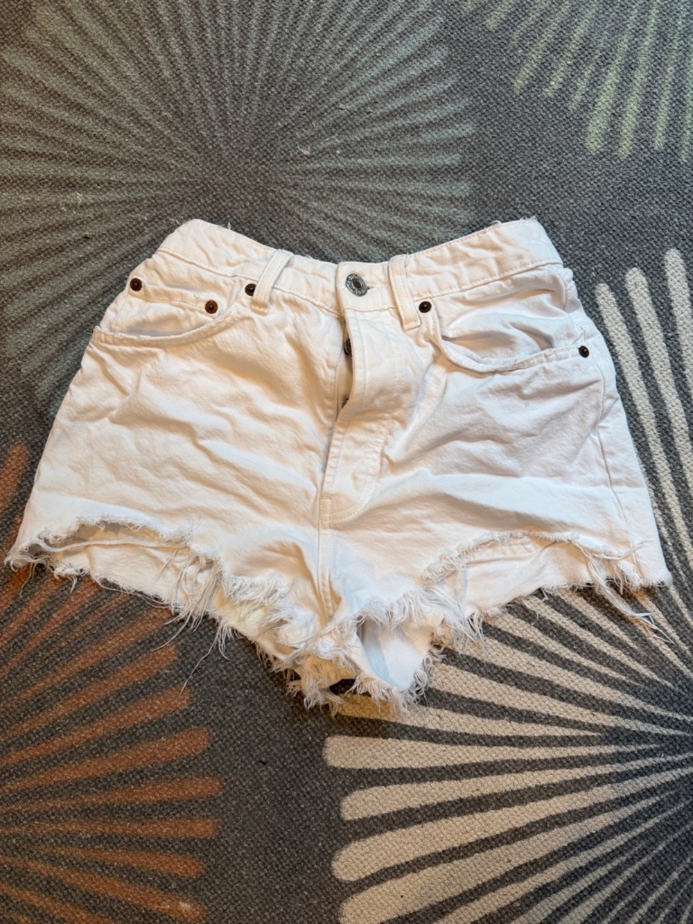 Zara White Distressed Denim Shorts